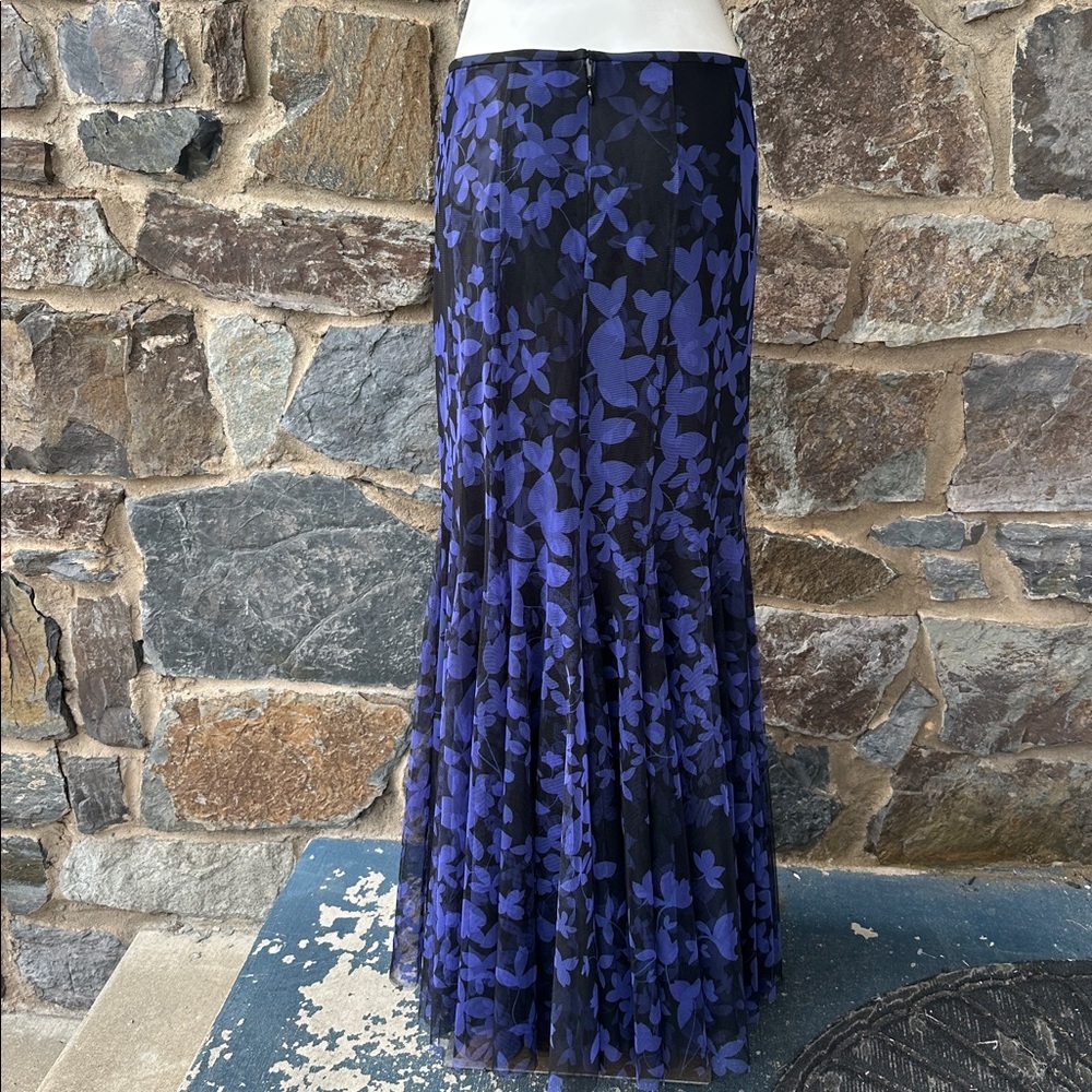 Tadashi Shoji x Neiman Marcus Black & Blue Floral Mesh Mermaid Maxi Skirt size 8 - Picture 5 of 6